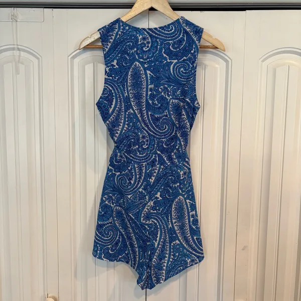 Show Me Your Mumu Blue And‎ White Paisley Romper Size XS - Image 3
