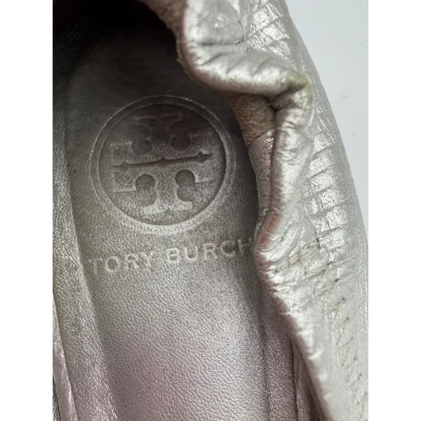 Tory Burch Reva Flats Silver Metallic‎ Leather Logo Medallion Shoes Size 10 Y2K - Image 7