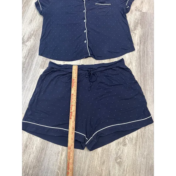 Cozy Earth Navy Blue Polka Dot Bamboo Pajama Set Short Sleeve Shorts Piped Trim - Image 7