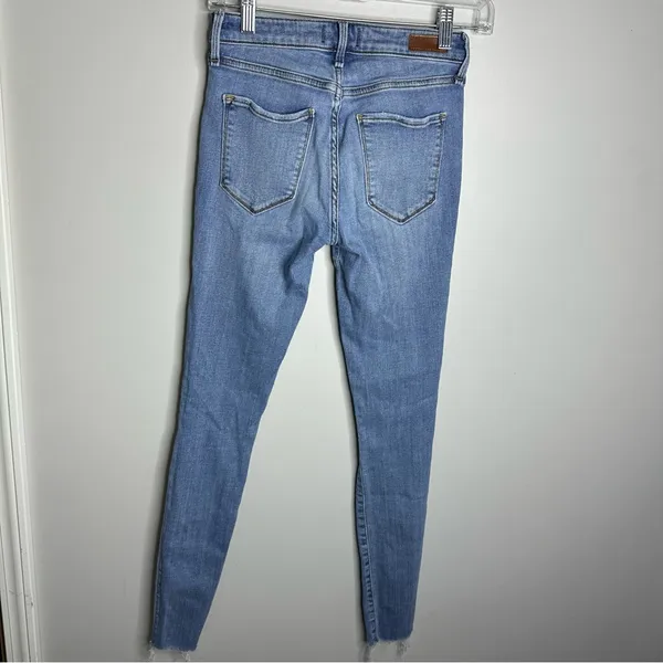 Women’s Abercrombie &‎ Fitch Size 25/0 Long Embroidered Distressed Skinny Jeans - Image 4
