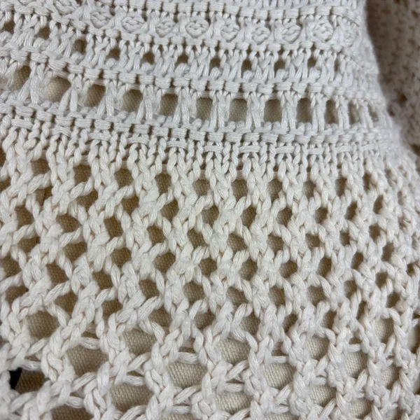Universal Threads white crochet sweater - Image 3