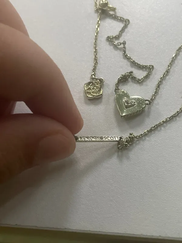 Kendra Scott Gold Heart Necklace - Image 3