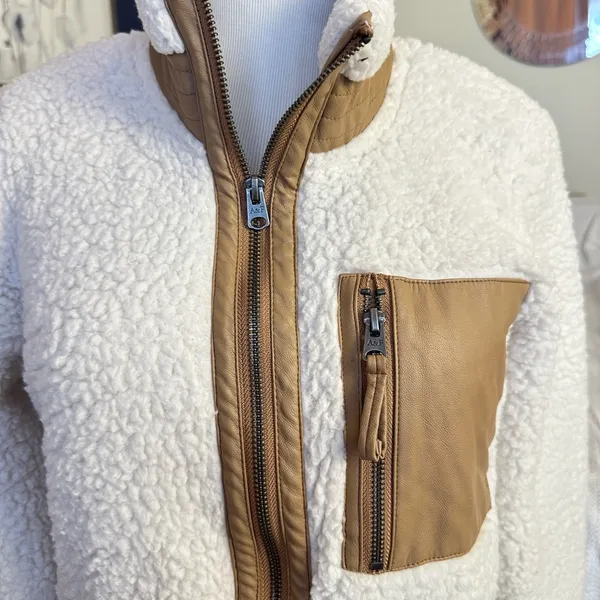 Abercrombie & Fitch Soft Women's White Full Zip Sherpa Fleece Jacket Sz XS - Image 2