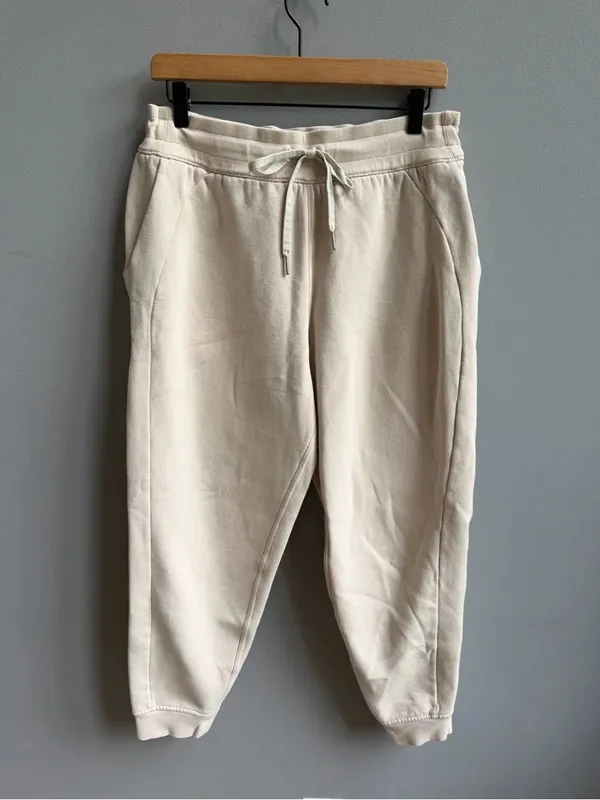 Lululemon Scuba High-Rise Jogger Fleece 28" White Opal Size 10 Off White Sweats - Image 4
