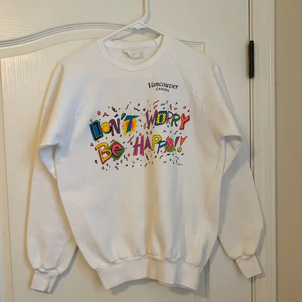 Vintage Alpine Ski Club Don’t Worry Be Happy Vancouver Sweatshirt size Medium - Image 4