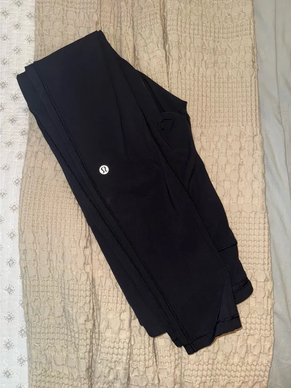 Lululemon Leggings - Image 3