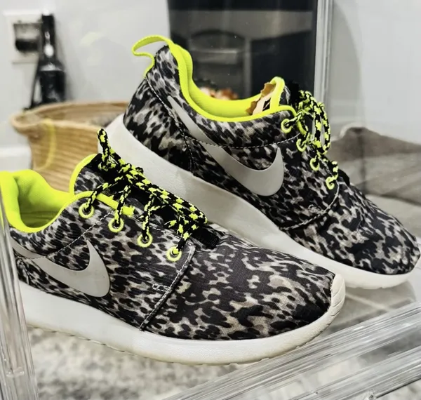 Nike Roshe Run Leopard Print Athletic Shoe Cool Grey/ Wolf Grey Volt-Black - Image 2