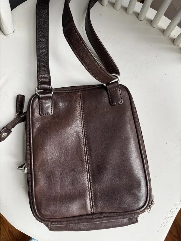 Fossil Chocolate Brown Leather Crossbody Bag - Image 5