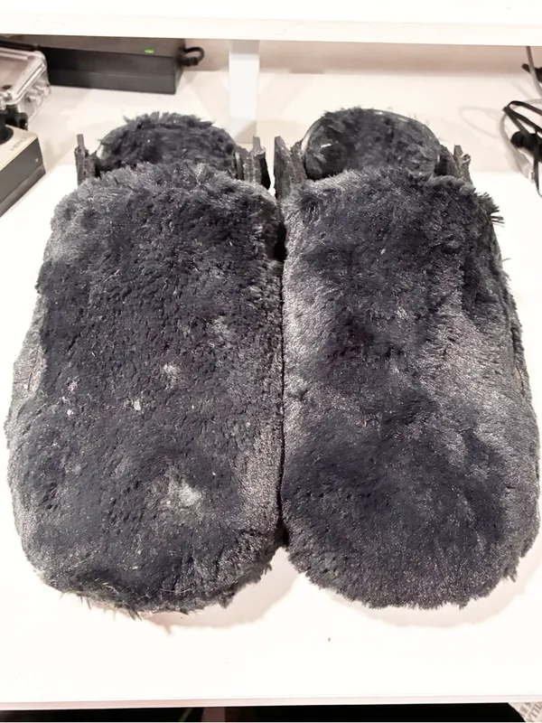 Nike Calm Mule SE Women Faux Fur Comfy Slides Size 11 Slip On - Image 2