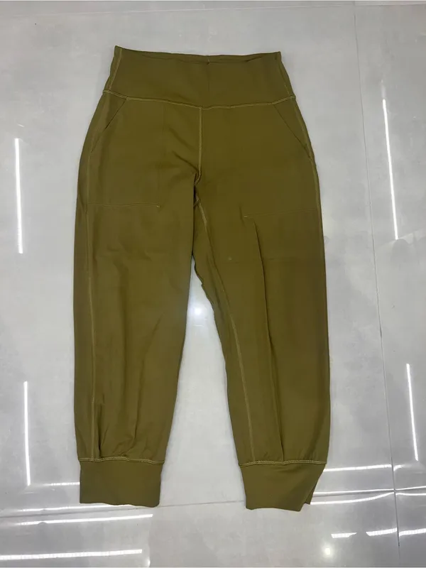 Lululemon Align High-Rise Cropped Jogger
Bronze Green - Image 7