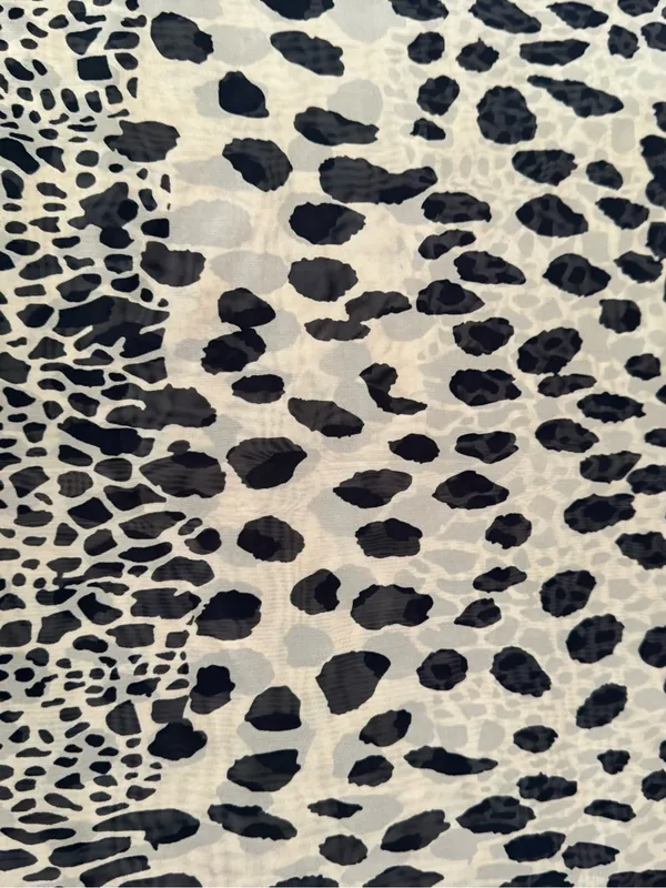 Leopard Print Lightweight Scarf - Image 3