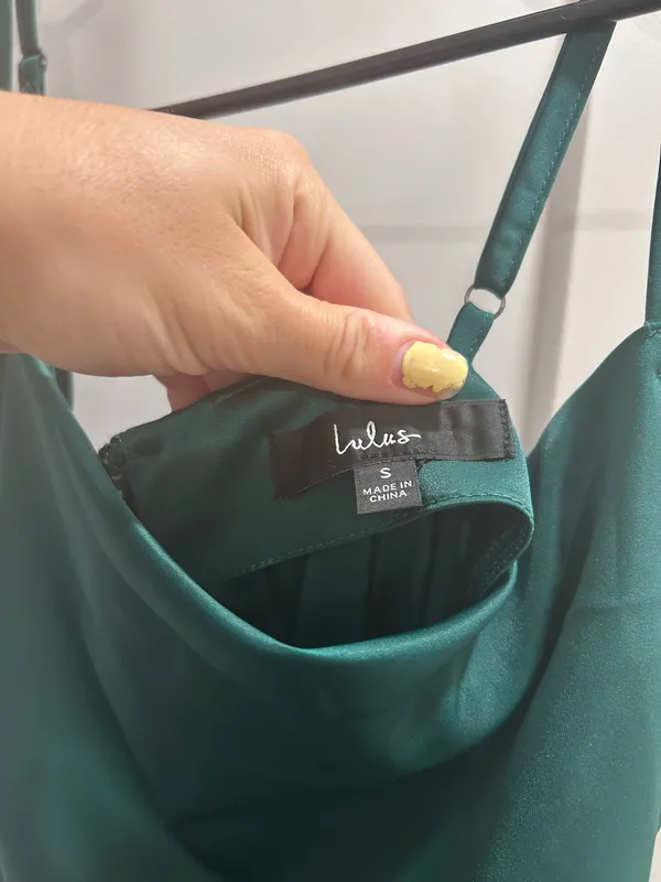 Emerald Green Lulus Dress Midi - Image 4