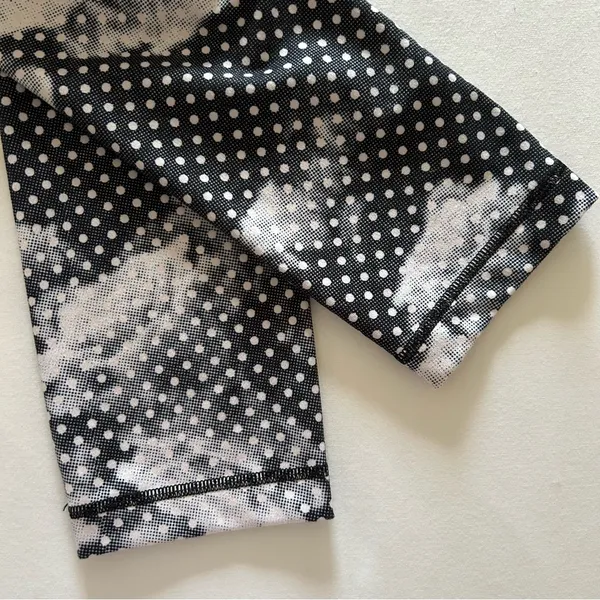 Lululemon - Black Polka-Dot Floral Cropped Leggings - Womens Size 4 - Image 7