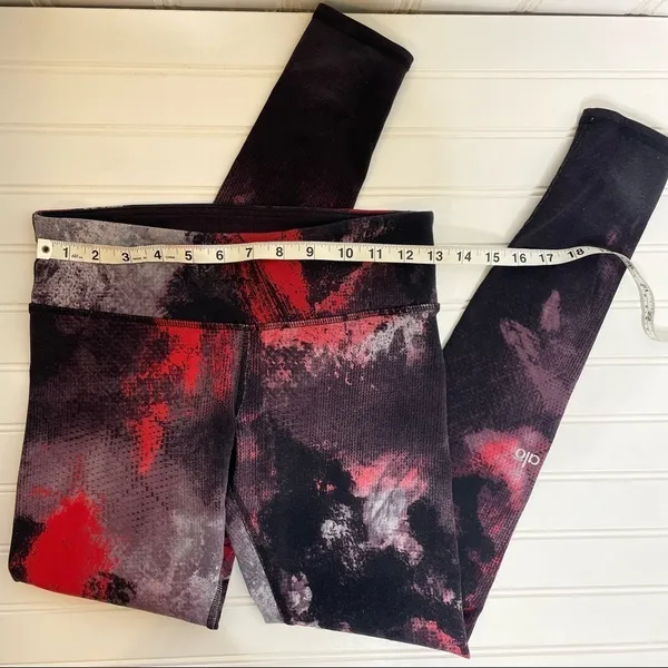 ALO Yoga Airbrushed Leggings in Ruby Red Smoke 688 - Image 10