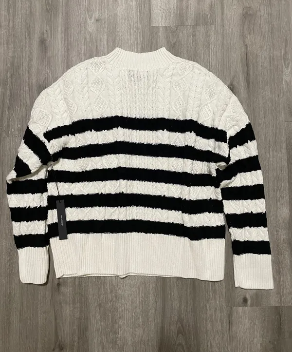 Tahari Black And White Stripes Sweater. - Image 5