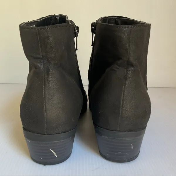 White Mountain Black Studded Ankle Boots Size 8.5 - Image 5