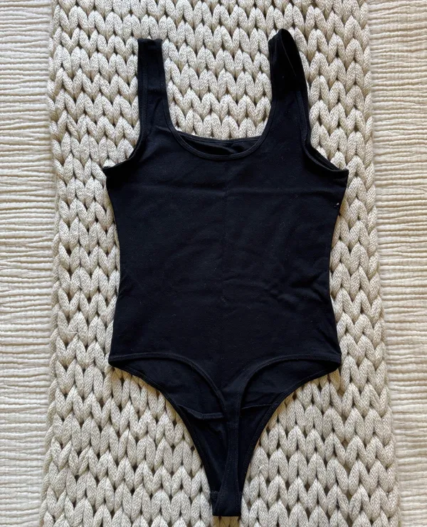 Abercrombie Black Scoop Neck Bodysuit - Image 2