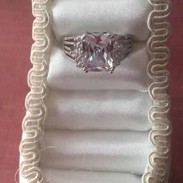 Sterling Silver Ring, Size 8 - Image 3