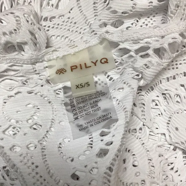 New Pilyq water lily fringe coverup. XS/S. Regularly $179 - Image 11