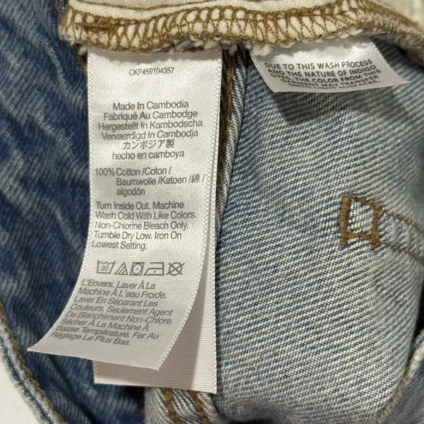 Madewell Relaxed Light Wash Frayed Denim Shorts Women's‎ Size 30 - Image 6