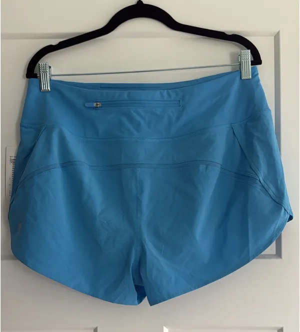 lululemon Women’s Large Speed Up High-Rise Mesh Vent 2.5” Shorts - Image 4