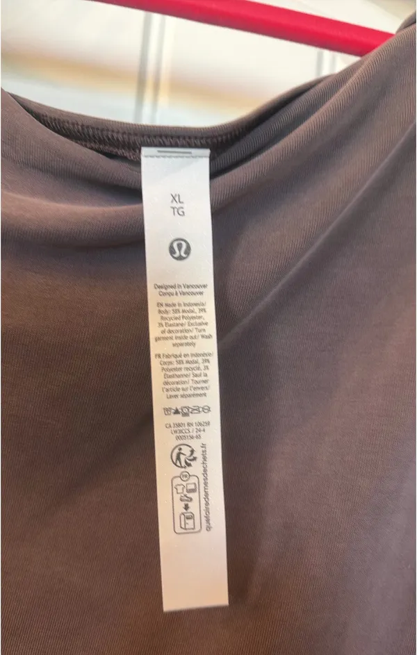 Lululemon Drapey Softstreme Off-The-Shoulder LS - Image 4