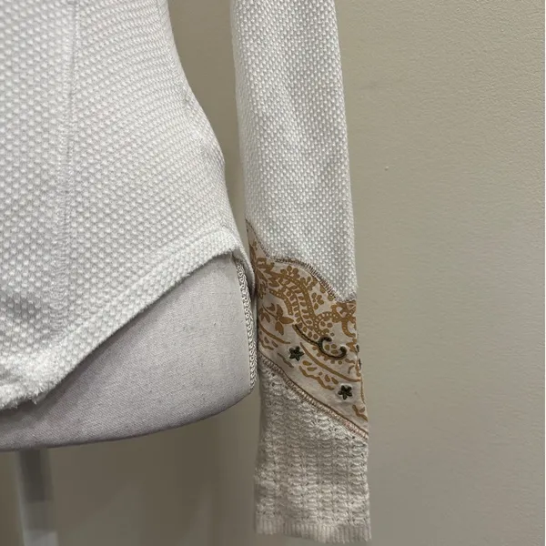 We the Free White Scoop Neck Waffle Knit Thermal Bandana Crochet Cuff Sz XS Boho - Image 7