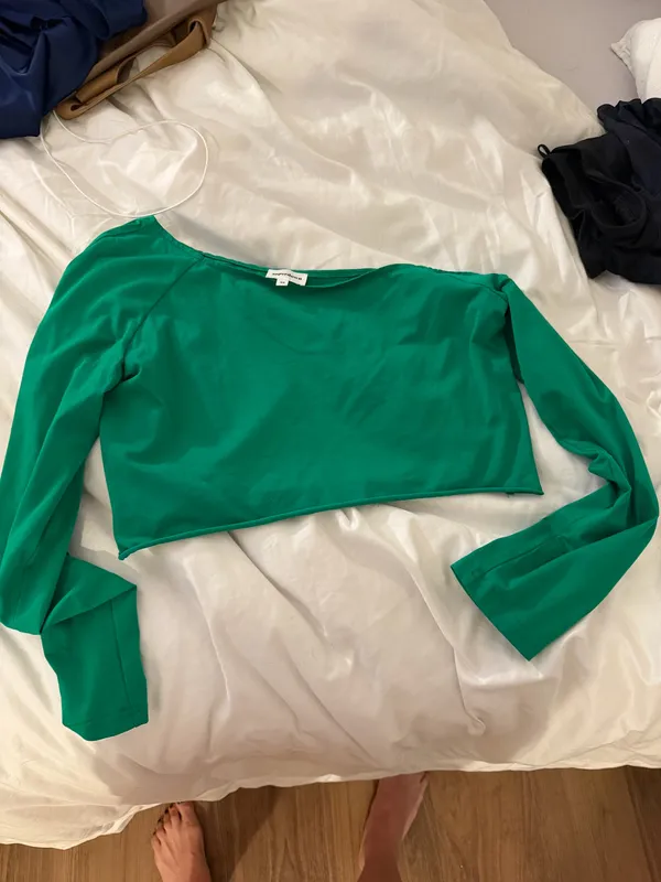 Superdown Green Off the Shoulder Top - Image 2