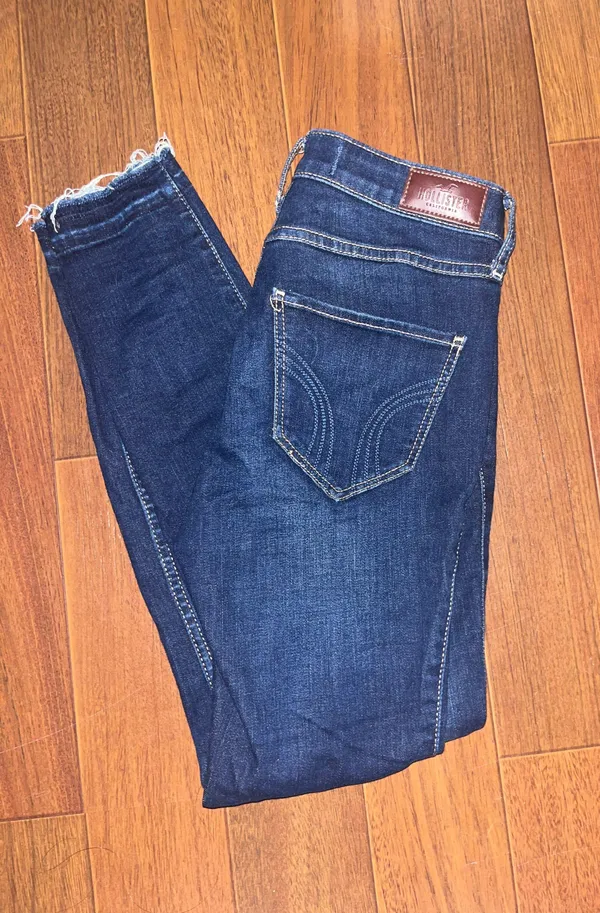 Hollister Dark Wash Jean - Image 3