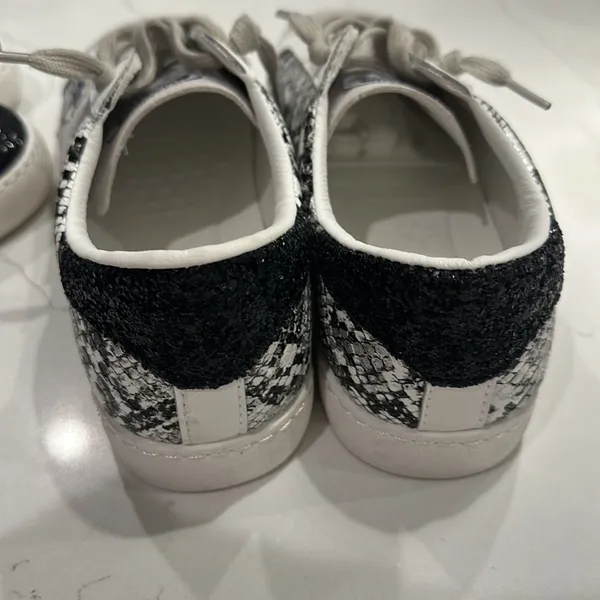 NEW Vintage Havana Python Star Fashion Sneakers - Image 5