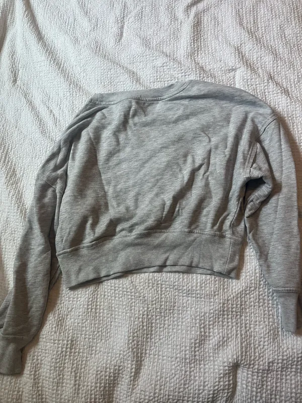 Grey crew neck XS - Image 3