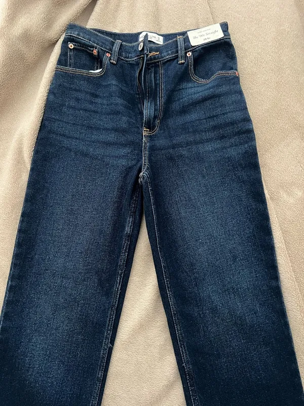 Abercrombie High-Rise 90s Straight Jeans - Image 4