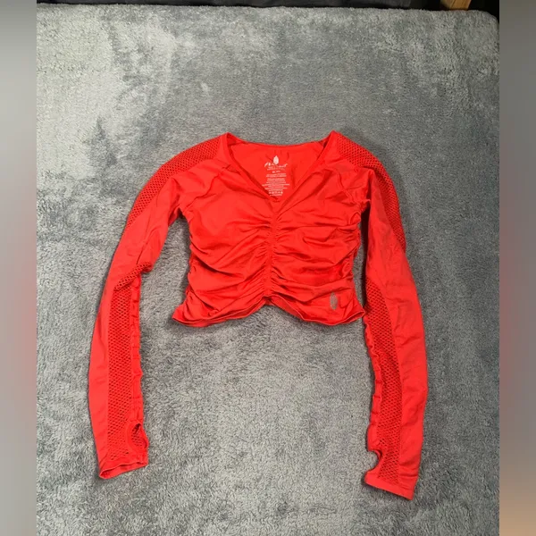 Free people FP Movement on the rise long sleeve later Red Ruched Active Top M/L - Image 2