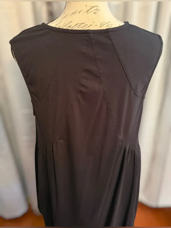 Black V-Neck Sleeveless Babydoll Flowy Mini Sundress - Image 5