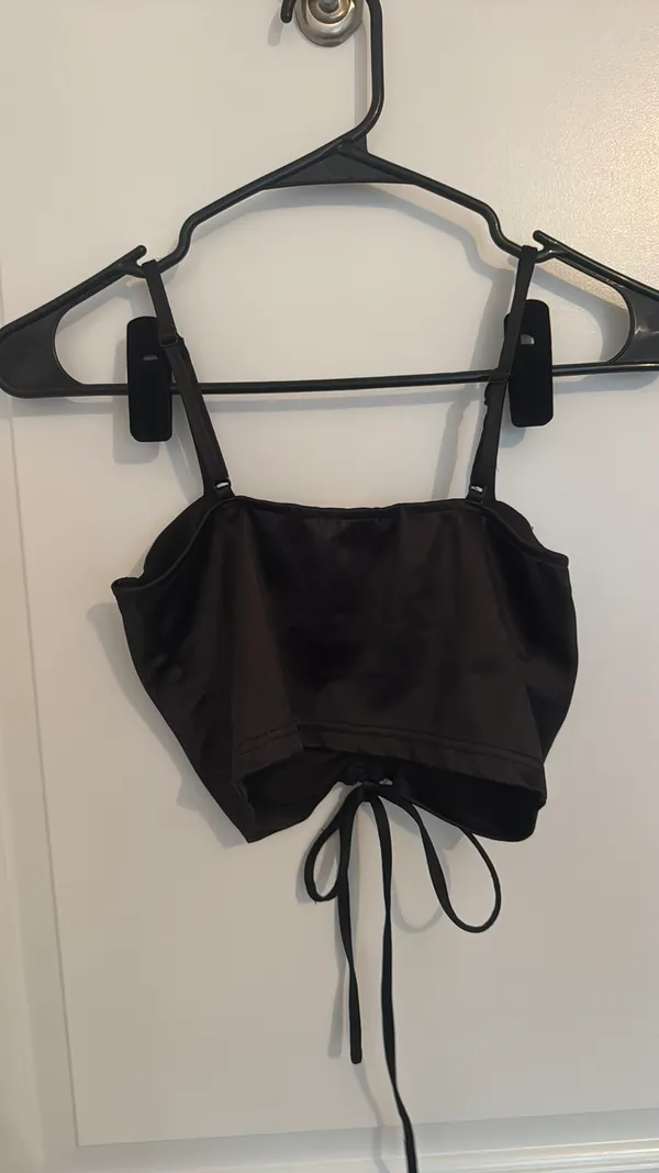Peach Puff Crop Top Black - Image 3