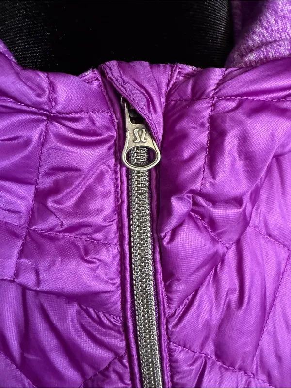Lululemon Down For A Run Women's Goose Down Puffer Hoodie Jacket Size 6 - Image 9