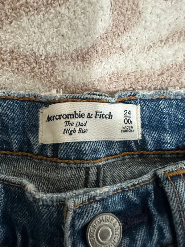 Abercrombie Jeans - Image 2