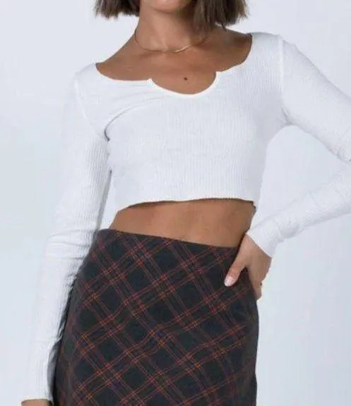 White Long Sleeve Crop Top - Image 2