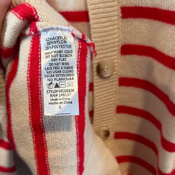 HYFVE Large Button Back Cream/Red‎ Striped Sweater NWOT - Image 9