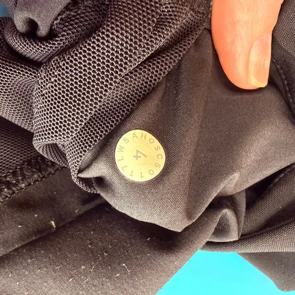 Lululemon Women's Black On The Fly Drawstring Pants Size 4 - Image 7