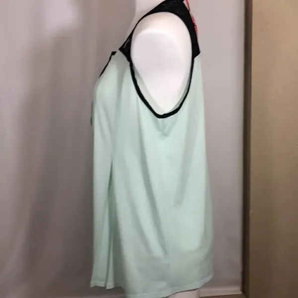 Elle pastel green black sleeveless lace top - Image 4