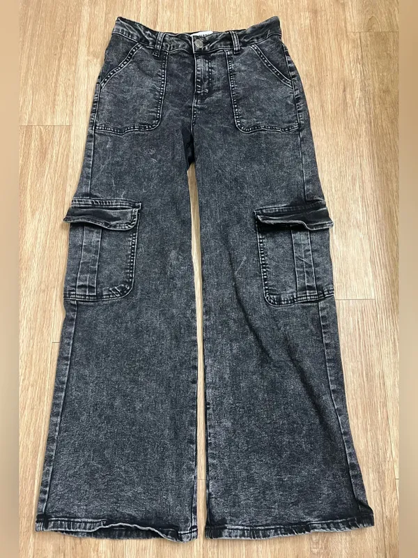 Disclosure High-Rise Black Wide-Leg Cargo Jeans - Image 2