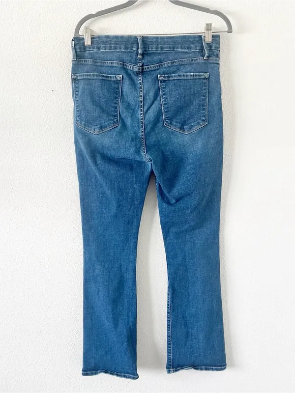 FRAME Le Crop Mini Boot Light Wash Cropped Denim High Rise Jeans - Image 7