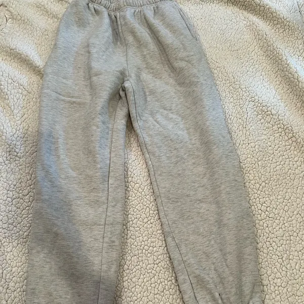 Gray joggers - Image 3