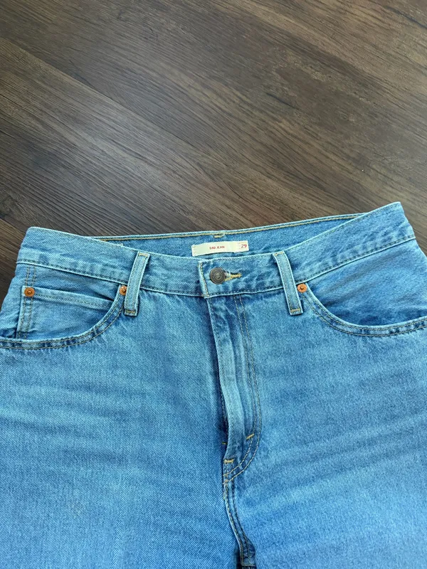 Levi’s Women’s Dad Jeans  - Image 3