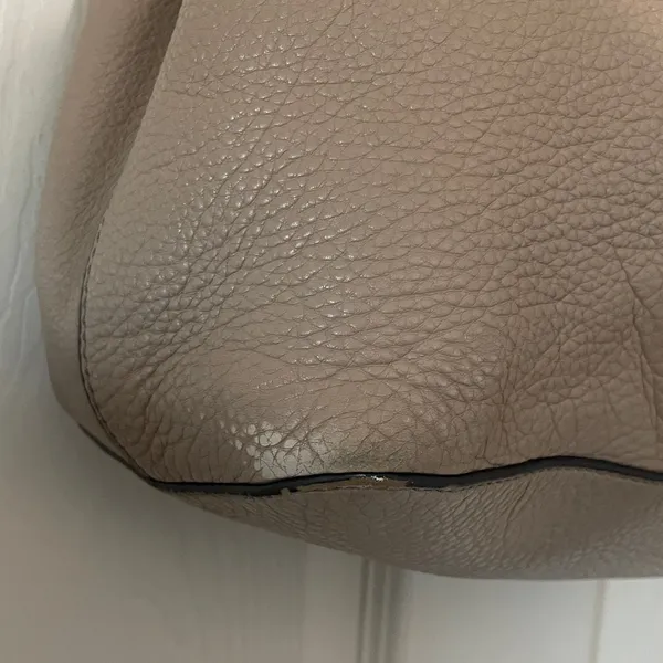 Tory Burch Light Brown Leather Mcgraw/Taylor Hobo Slouchy Bag - Image 6
