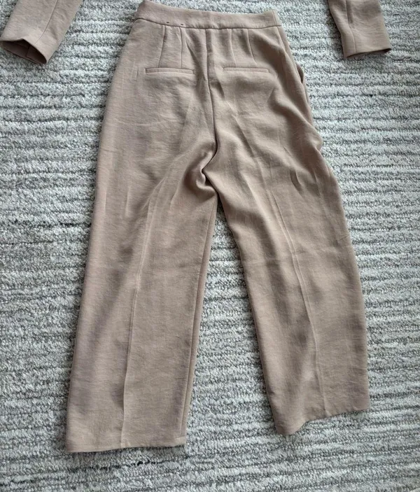 Khaki Express cropped blazer co-ord set (altered for petite height) - Image 11