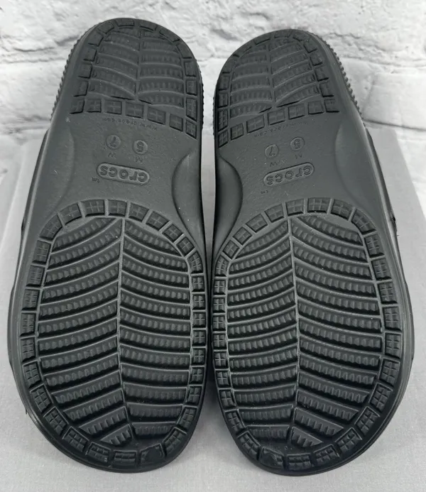 Crocs Classic Slide Sandals Men's Size 5 Women's 7 Black - Image 7