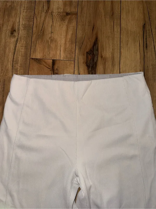 Cream ribbed Lululemon pants - Image 4
