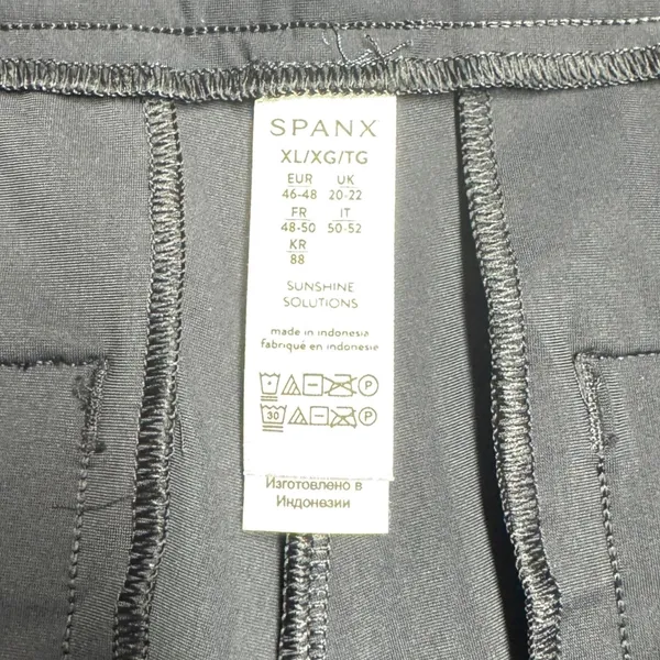 Spanx Sunshine Mid Rise Pull On Shorts Black XL - Image 3